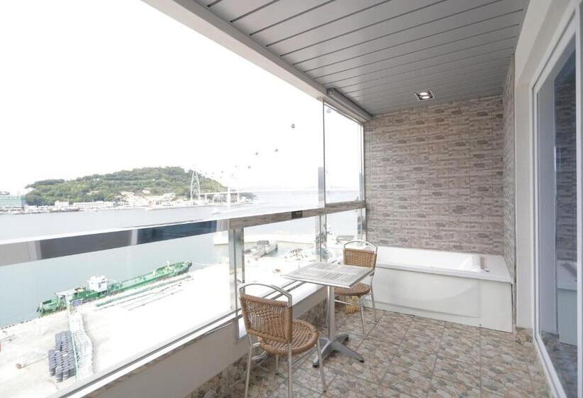 Lium Spa Hostel