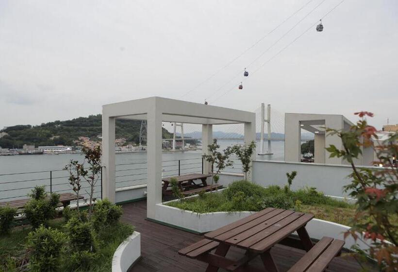 Lium Spa Hostel
