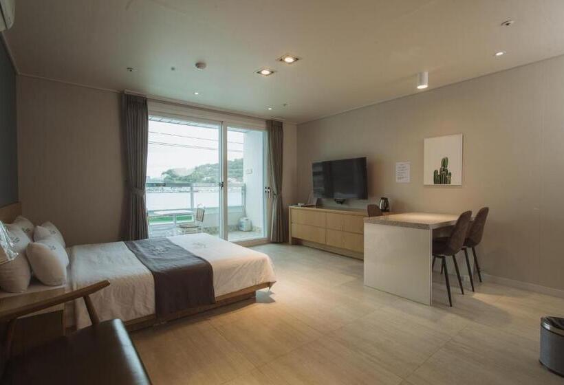 Lium Spa Hostel