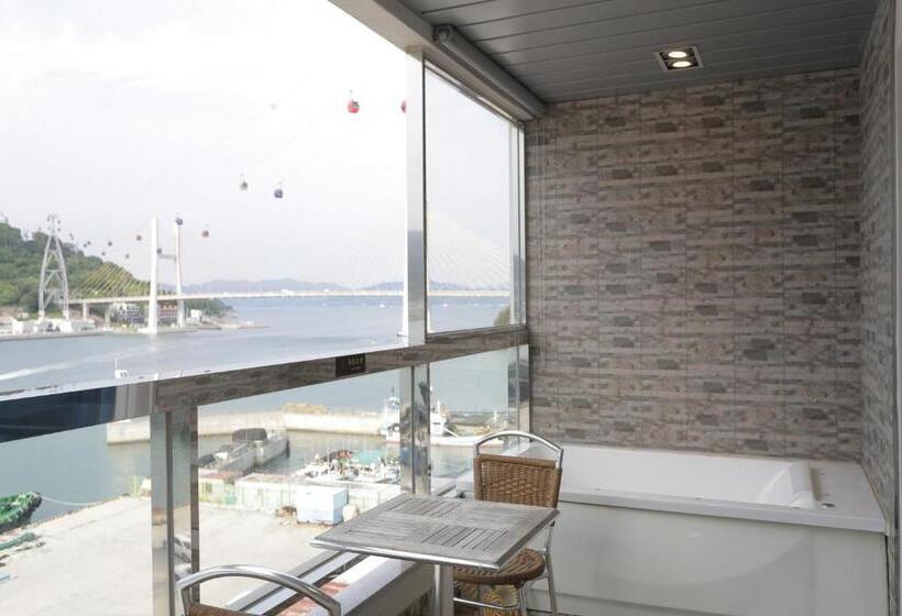 Lium Spa Hostel