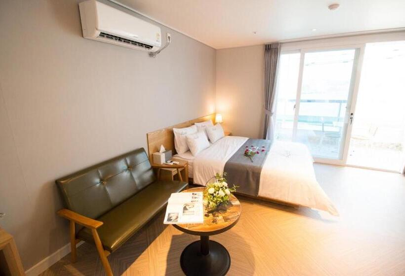 Lium Spa Hostel