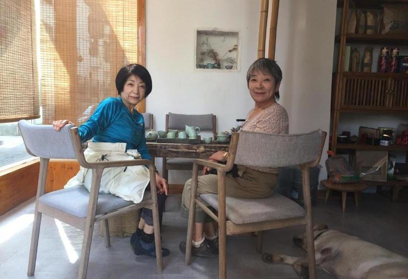 Pension Wally House青山惠风民宿