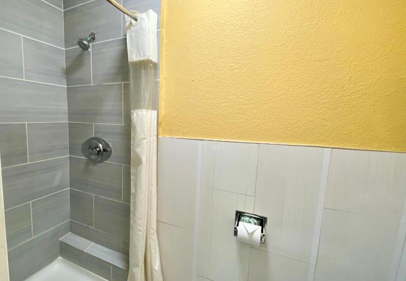 4 Star Motel
