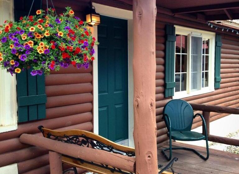 فندق Three Bears Lodge