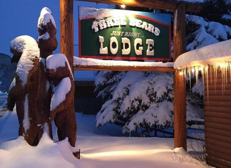 فندق Three Bears Lodge