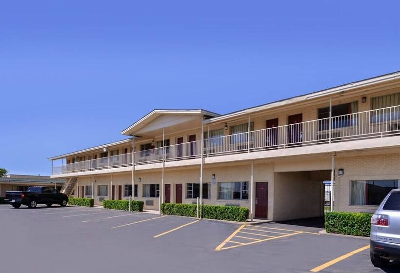 مُتل Scottish Inns & Suites