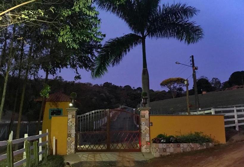 פנסיון Pousada Divina Minas