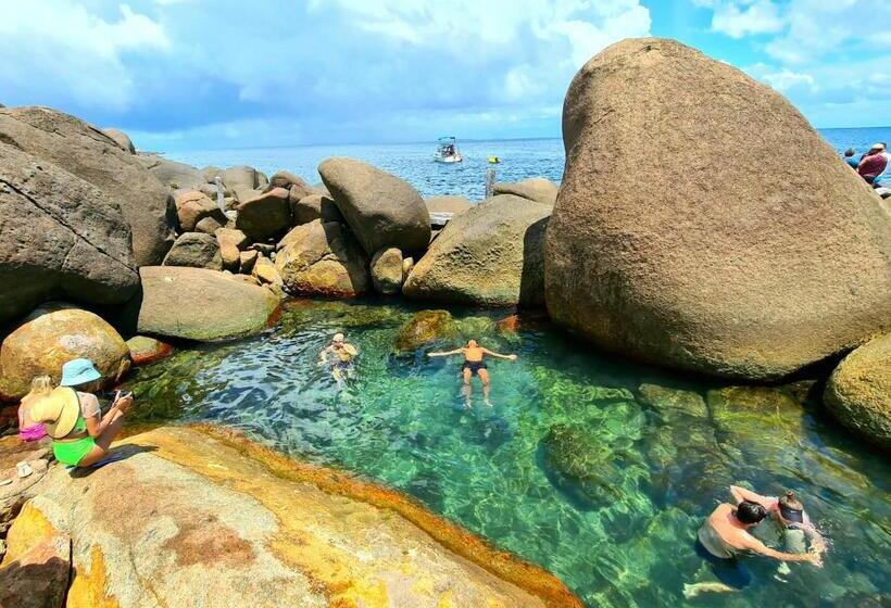 پانسیون Pousada Suites Nova Mar Ilhabela