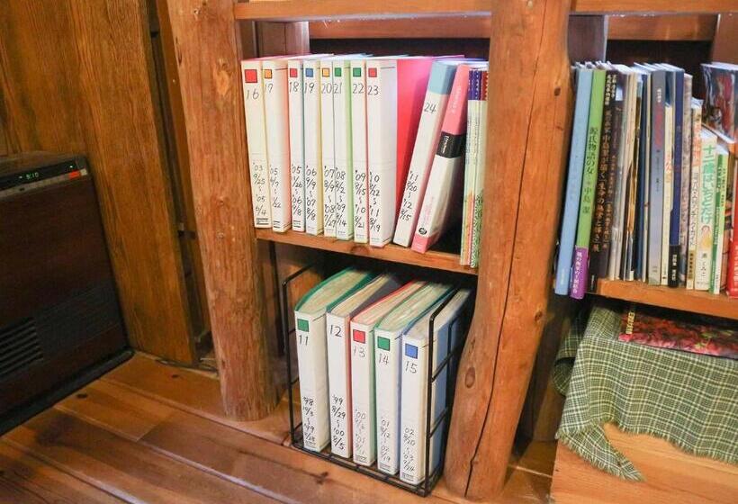 هاستل Canadian Loghouse Inn Azuminoyujin