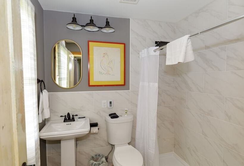 旅馆 The Inn At Warm Springs