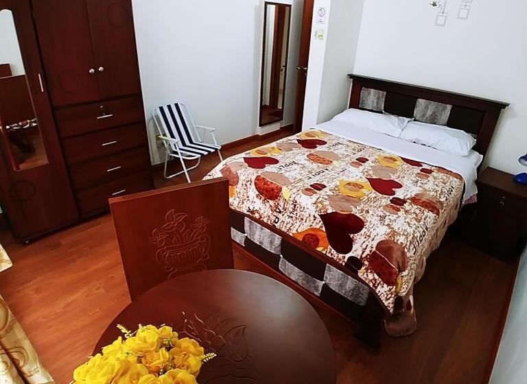 پانسیون Hostal Arauco