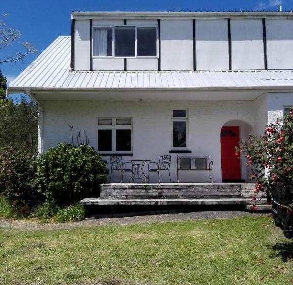 פנסיון Purple Hen Country Lodge