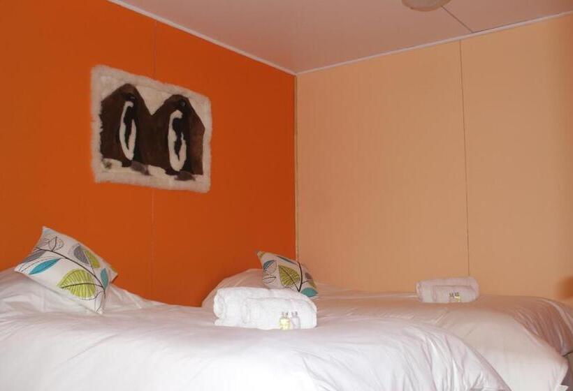 هاستل Hostal Baquedano