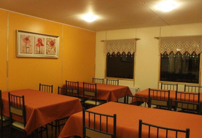 هاستل Hostal Baquedano