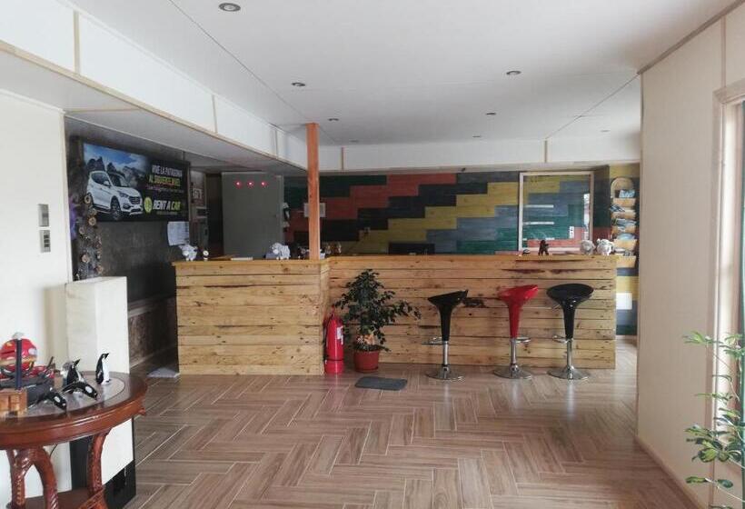 هاستل Hostal Baquedano