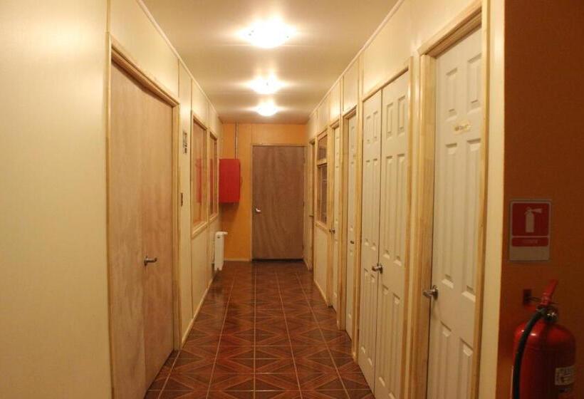 هاستل Hostal Baquedano