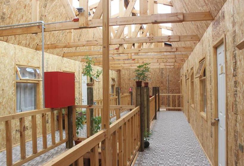 هاستل Hostal Baquedano