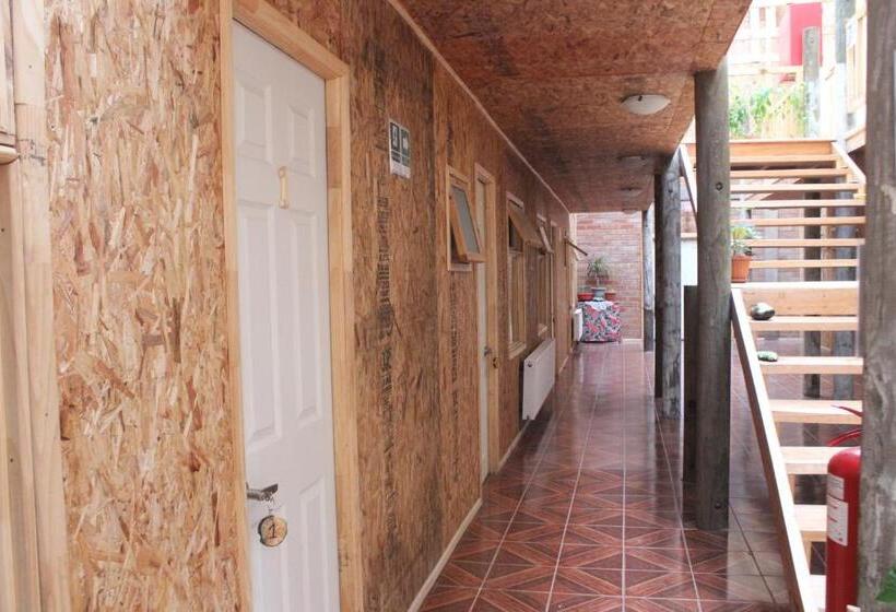 هاستل Hostal Baquedano