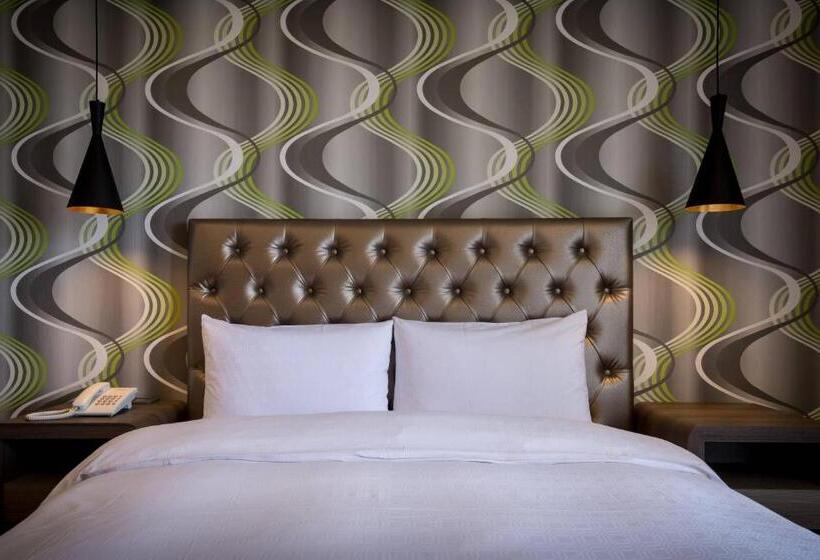 هاستل Jung Zaw Bussiness