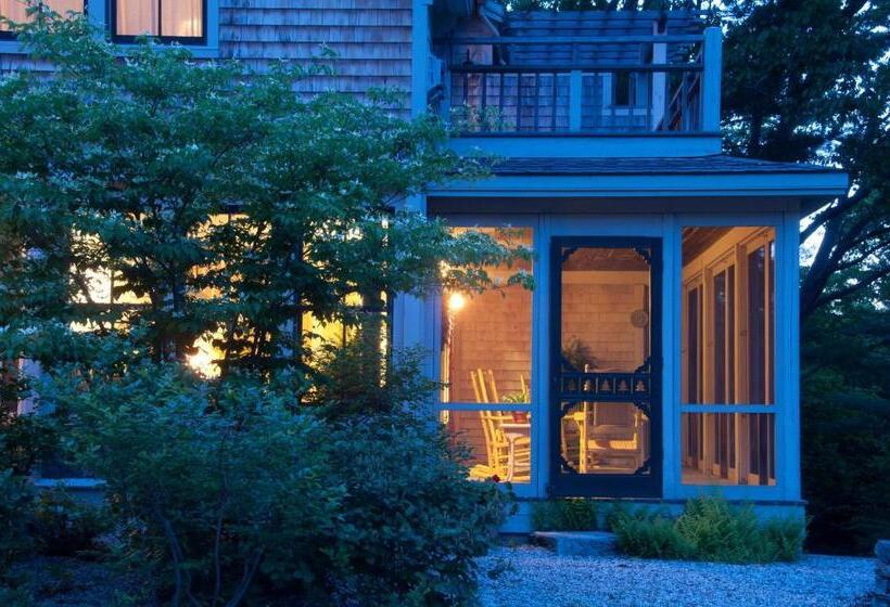 Coveside Bed & Breakfast