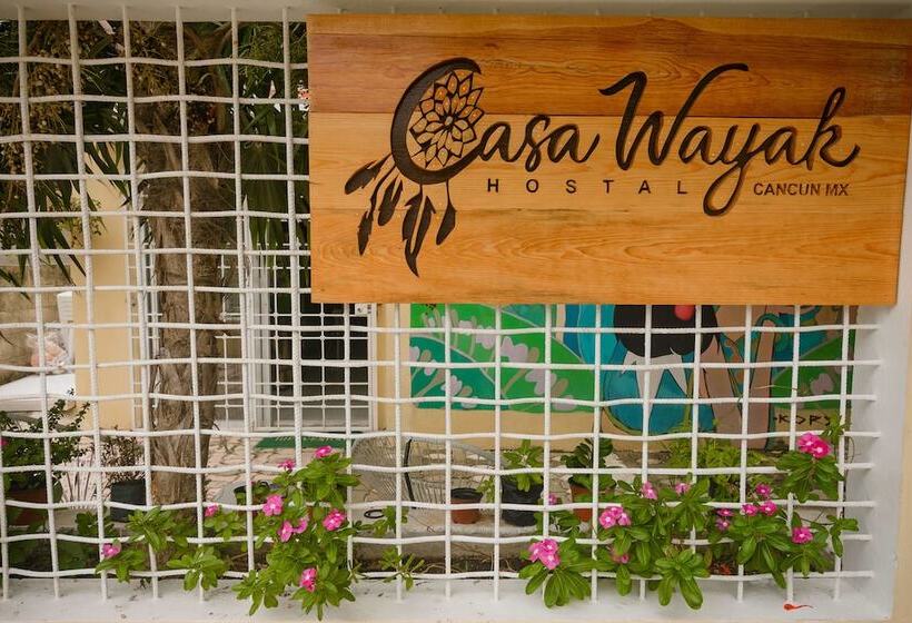 پانسیون Casa Wayak