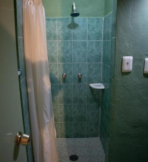 پانسیون Casa Wayak