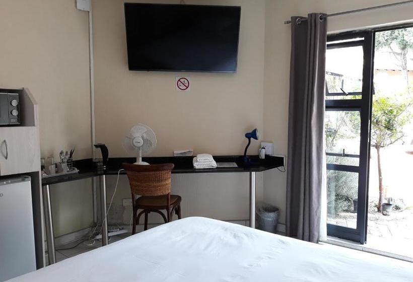بنسيون 8 Ibis Lane Guest House