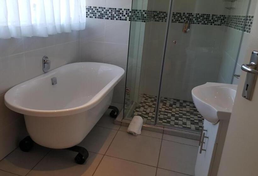 بنسيون 8 Ibis Lane Guest House