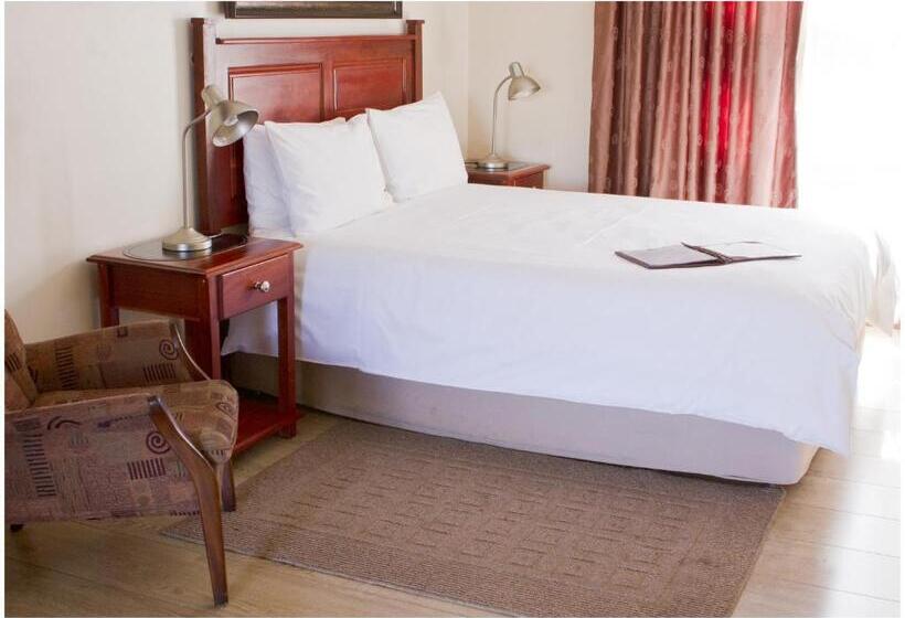پانسیون Asante Guest House
