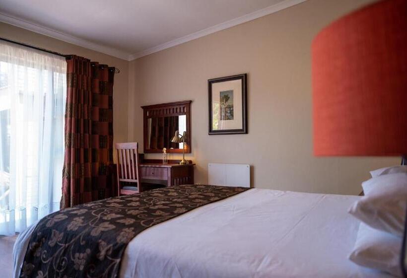 پانسیون Asante Guest House