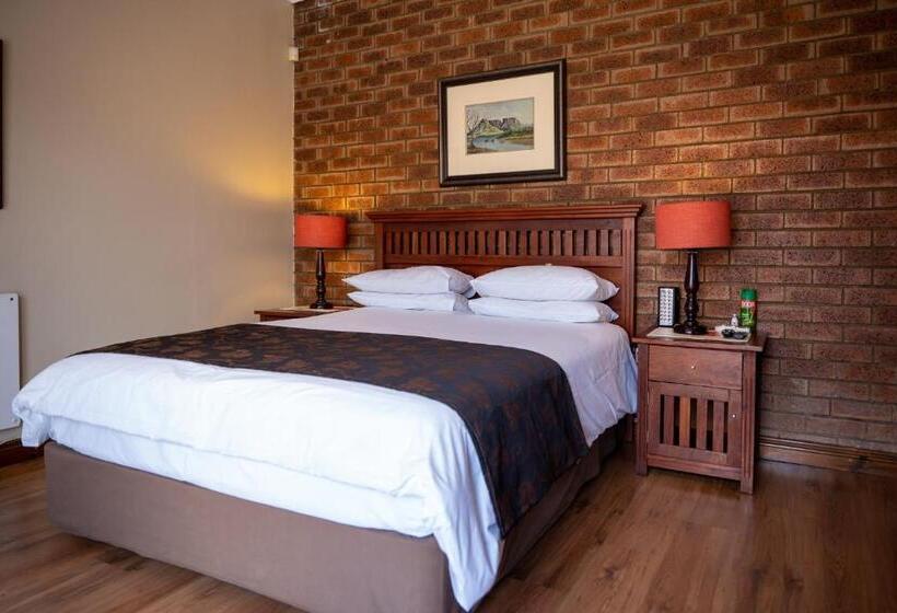 پانسیون Asante Guest House