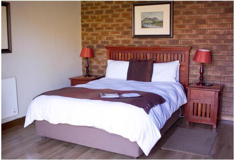 پانسیون Asante Guest House