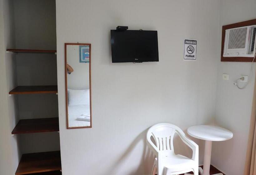 ペンション Camping Pousada Ilha Do Mel   Frente Ao Mar