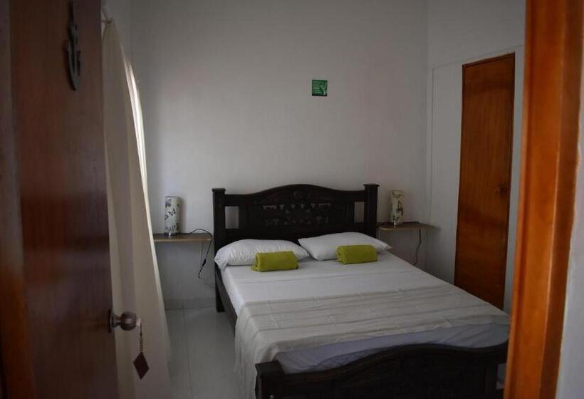 پانسیون Hostal Palohe Taganga