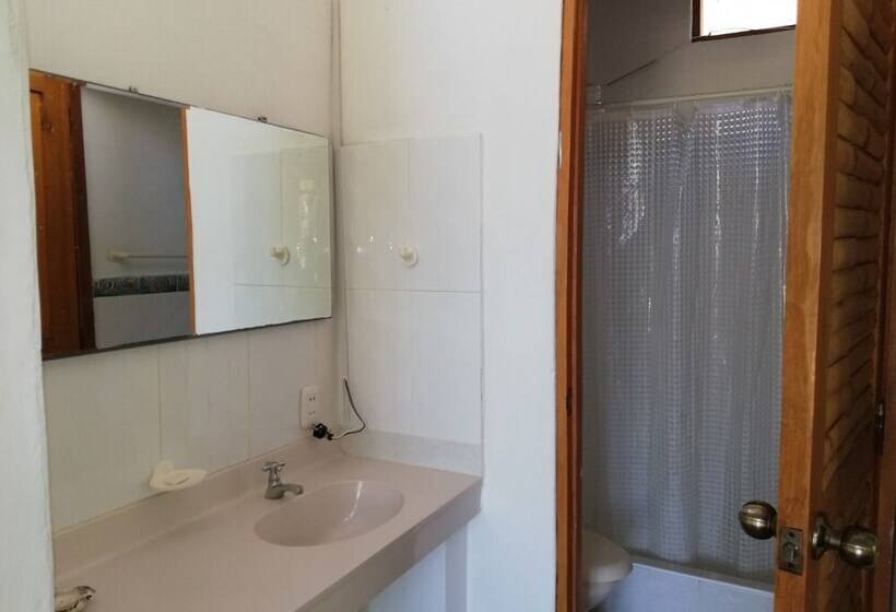 بنسيون Bungalows Caleta Grau