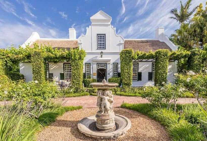 پانسیون Van Der Stel Manor