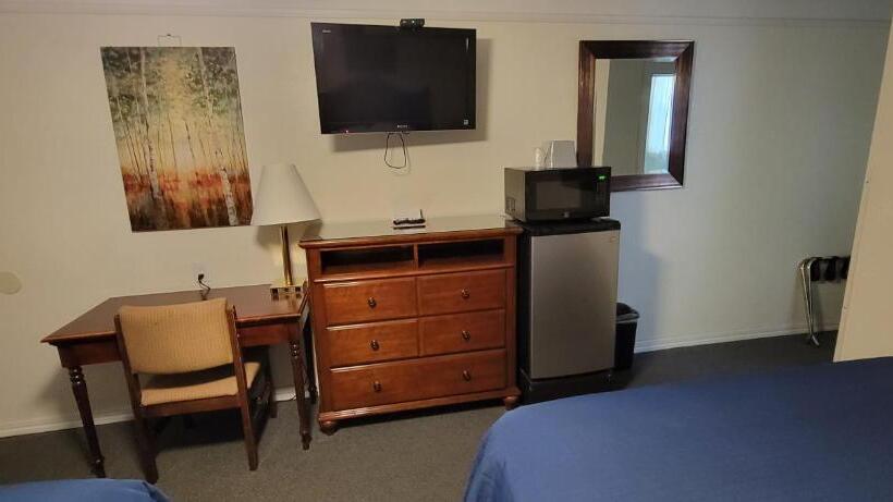 מוטל Husker Inn