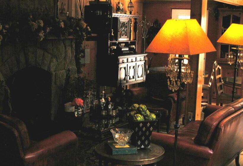 פנסיון Fleur De Lac Europeran Inn