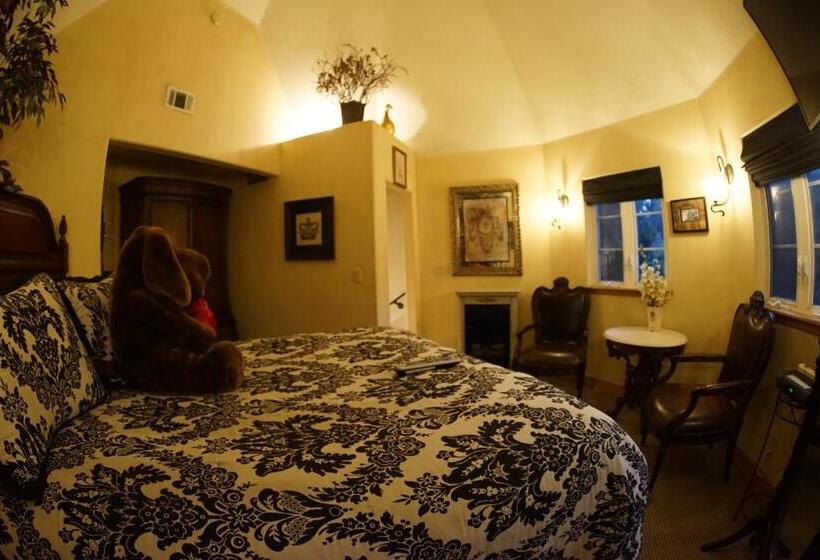 פנסיון Fleur De Lac Europeran Inn