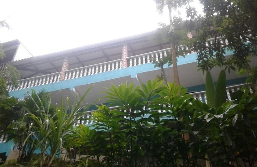 پانسیون Hostal Cocobomgo