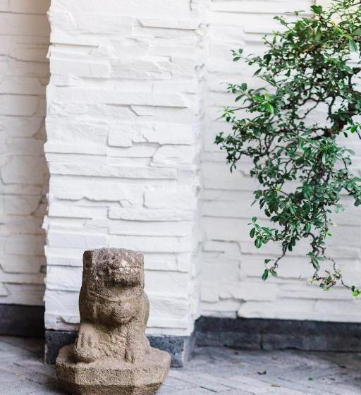 تختخواب و صبحانه Dali Mu Yun Inn