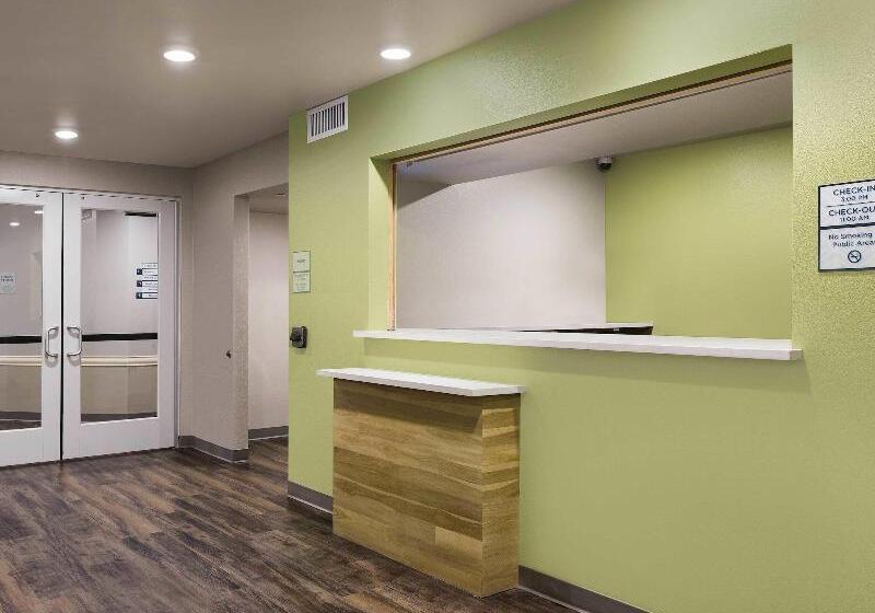 בית מלון כפרי Woodspring Suites Miami Southwest