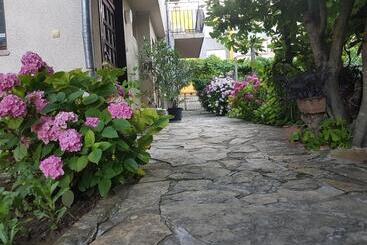 پانسیون Guest House Veselina