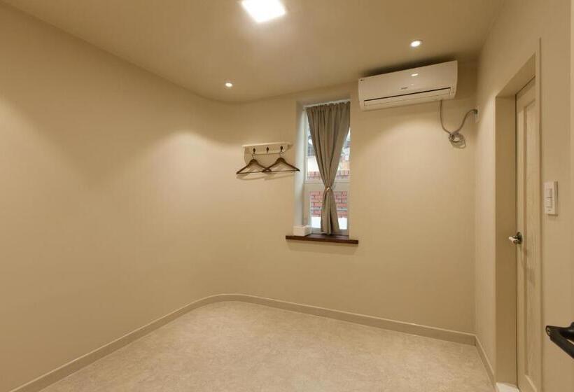 پانسیون Jeonju Hanok Little Prince