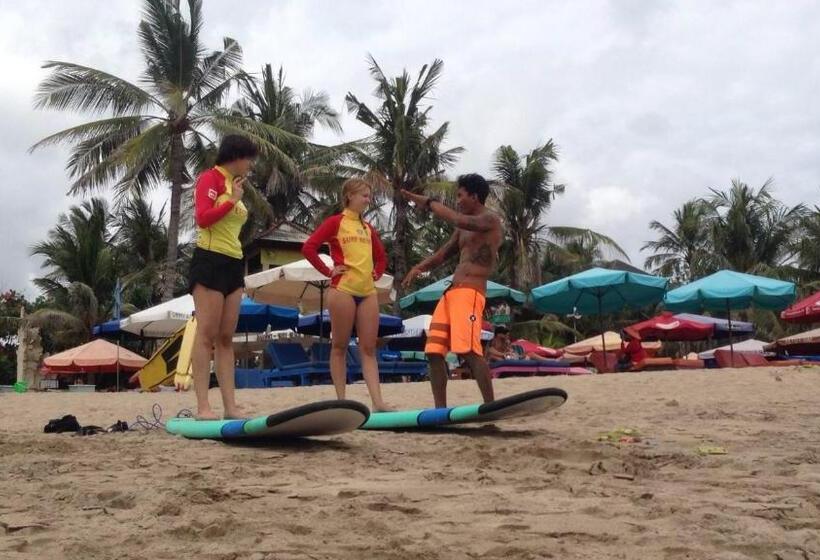 ペンション Salty Shakas Bamboo Stay Canggu