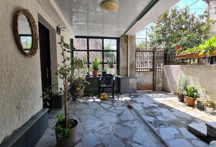 پانسیون Guest House Panda