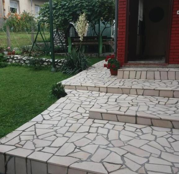 بنسيون Guesthouse Irac