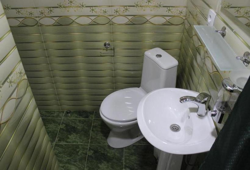 پانسیون Inga Guest House