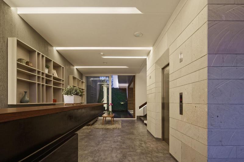 Daun Residence