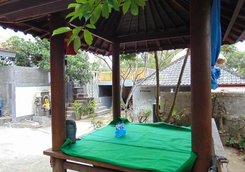 پانسیون Batu Kandik Homestay